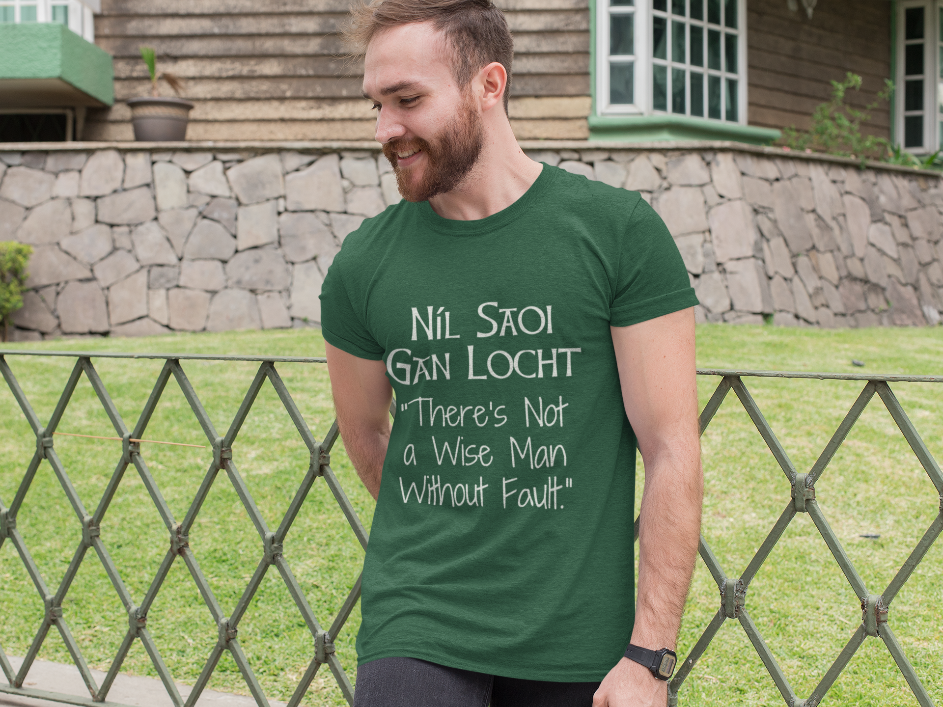 Níl Saoi Gan Locht - Short-Sleeve Unisex T-Shirt Black, Brown, Forest - Eel & Otter