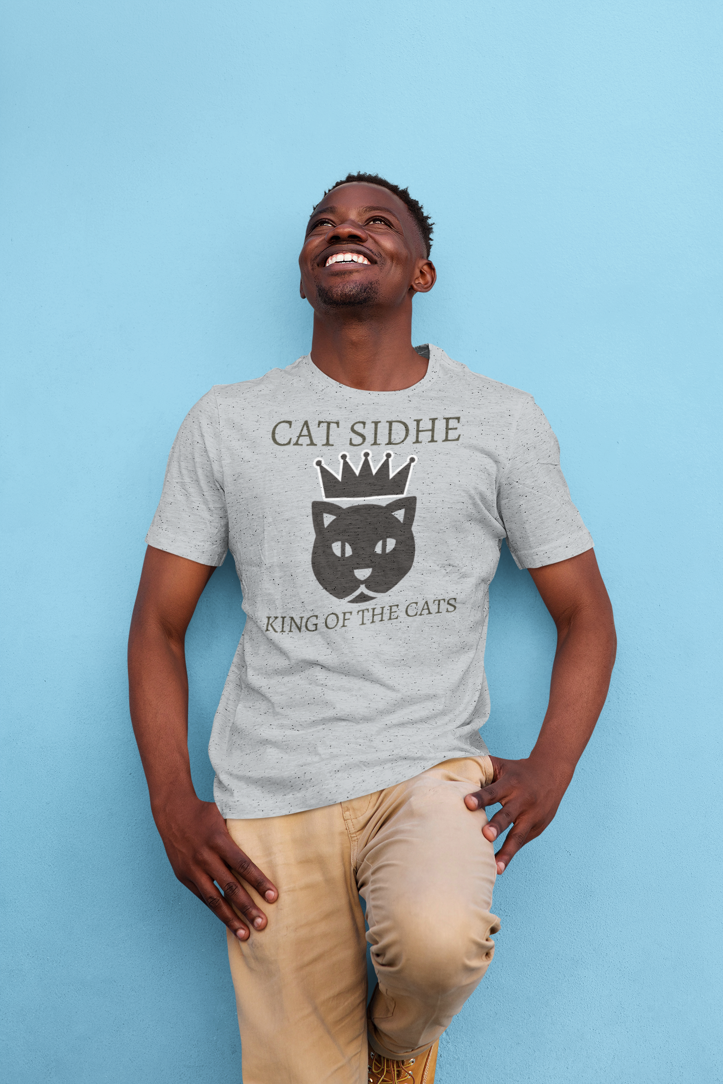 Cat Sidhe King of the Cats Short-Sleeve Unisex T-Shirt Mauve, Silver, Pink - Eel & Otter
